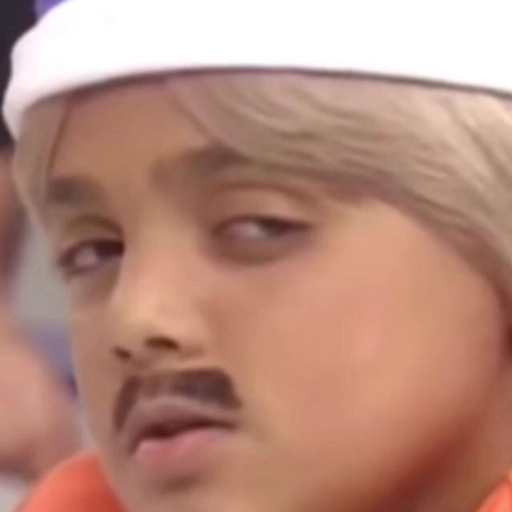 Figurinha: Criança com bigode