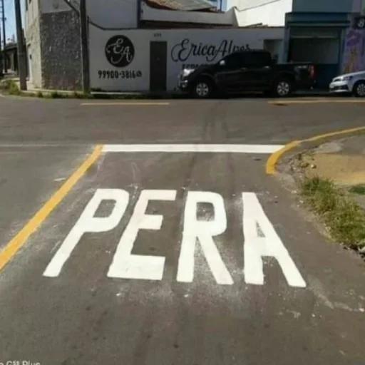 Figurinha: PERA