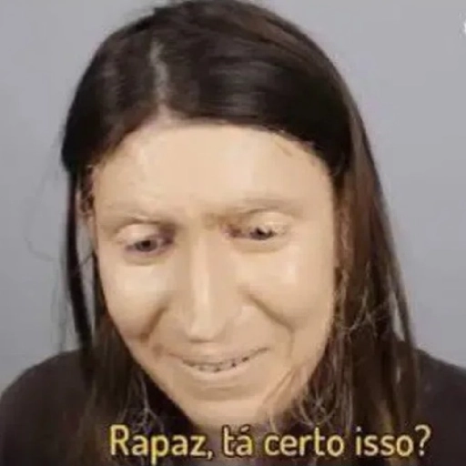 Figurinha: Make errada