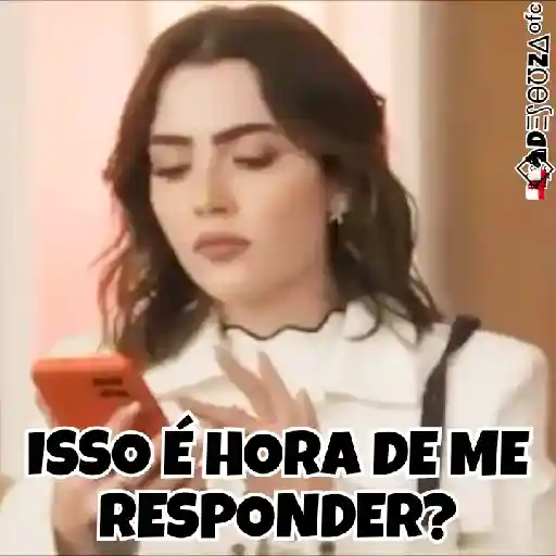 Figurinha: Isso é hora de me responder?