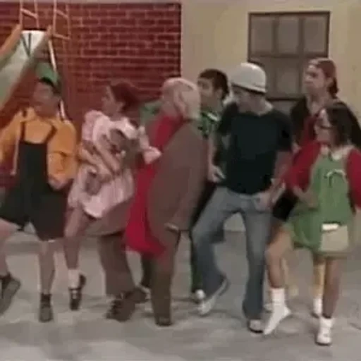 Figurinha: Chaves e turma dançando