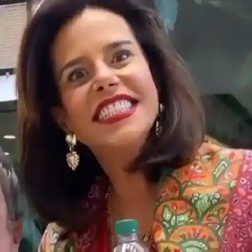 Figurinha: Sorriso engraçado