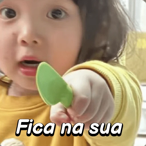 Figurinha: Bebê manda "fica na sua"