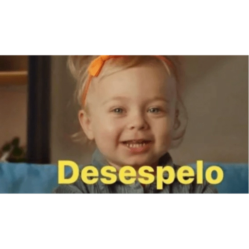 Figurinha: Bebê com cara de desespero