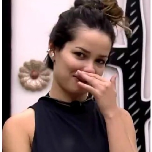 Figurinha: Juliette chorando