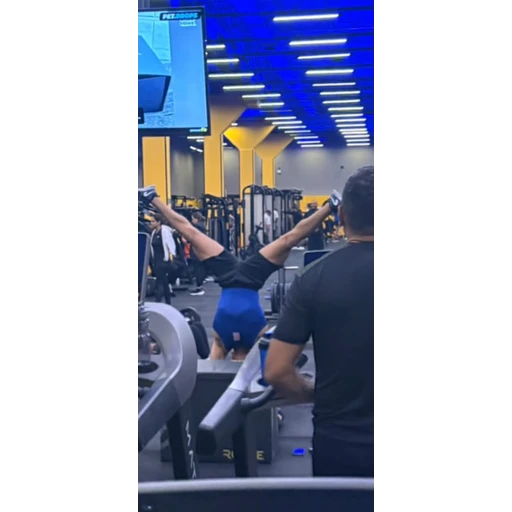 Figurinha: Treino intenso