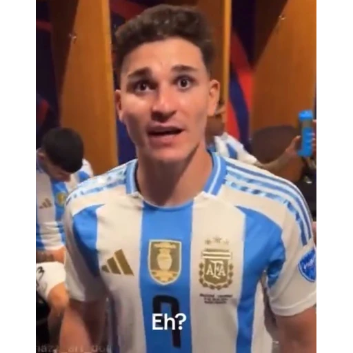 Figurinha: Julián Álvarez