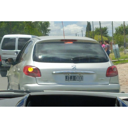 Figurinha: Peugeot na rua