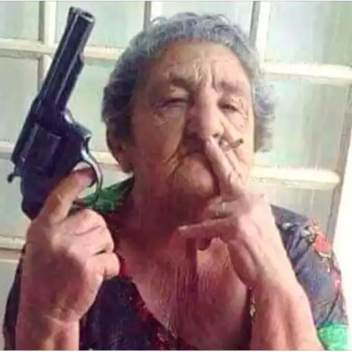 Figurinha: Vovó Gangster