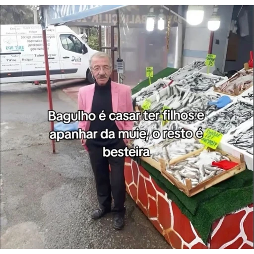 Figurinha: Bagulho é casar