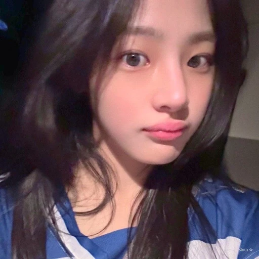 Figurinha: Minji NewJeans