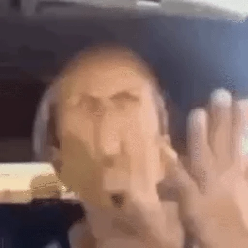 Figurinha: Gritando em um carro
