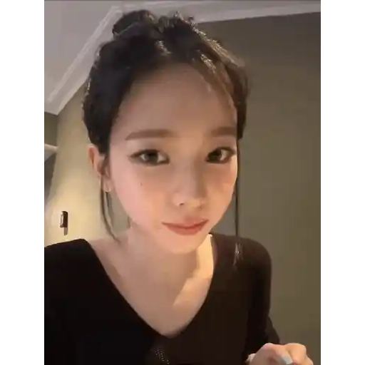Sticker: Wink and smile