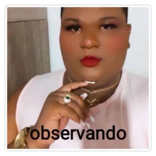 Figurinha: Observando