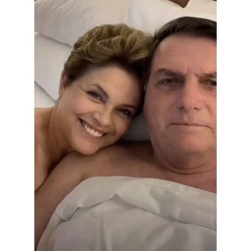 Figurinha: Dilma e Bolsonaro