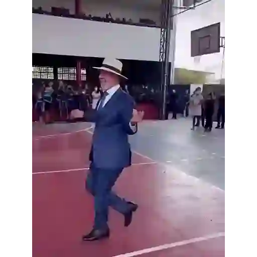 Sticker: Lula dancing