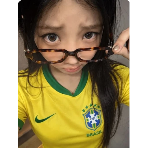 Figurinha: Torcedora do Brasil
