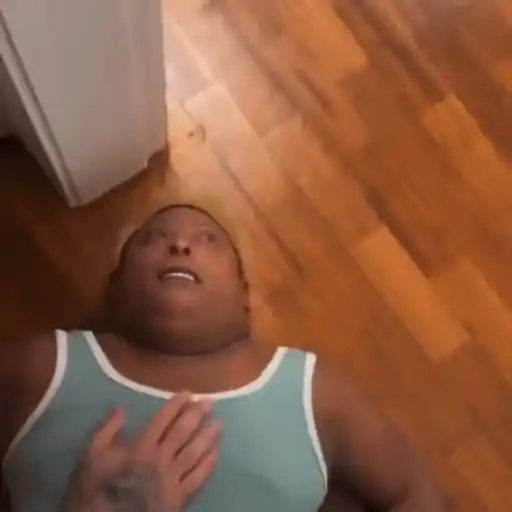 Figurinha: Meme do homem desmaiado