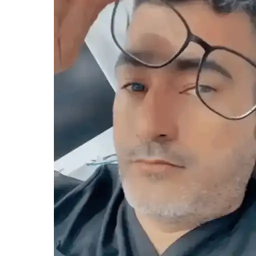 Sticker: Hombre con lentes reflexivos