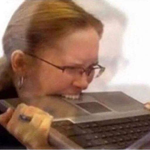 Figurinha: Mordendo o notebook