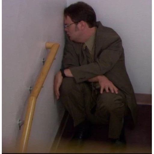 Figurinha: Dwight Schrute triste