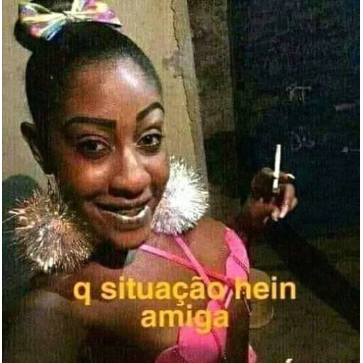 Figurinha: q situação hein amiga