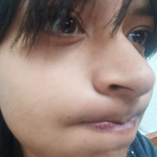 Figurinha: Moana de cara emburrada