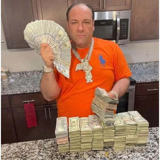 Figurinha: Tony Soprano ostentando