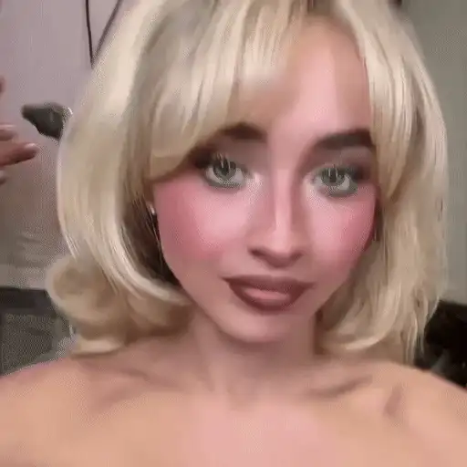 Figurinha: Sabrina Carpenter