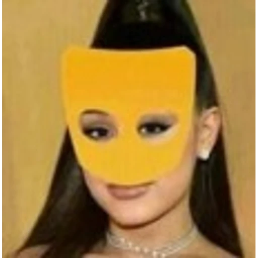 Figurinha: Ariana Grande com máscara amarela