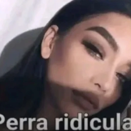 Sticker: Perra ridícula