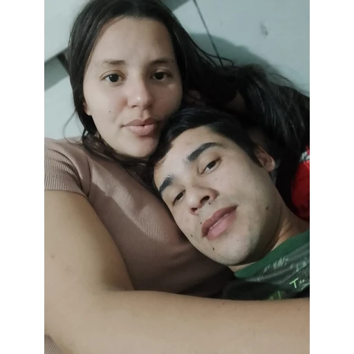 Figurinha: Casal Juntos