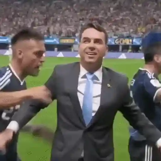 Sticker: Bolsonaro celebrating
